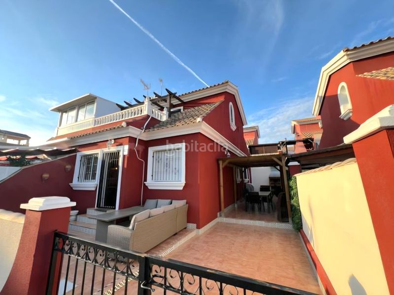 Foto cbf51b3e-efec-4591-9790-141d6ac2203b. Casa adossada amb piscina a Los Almendros Orihuela