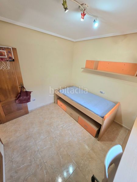 Foto 1121e9e2-c51a-47ef-b74e-a81960859c5c. Casa adossada amb piscina a Parque Acuático - Sector 25 Torrevieja