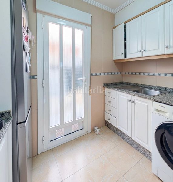 Foto 714761fd-3633-4465-b37a-5d79510e0111. Casa adossada amb piscina a Parque Acuático - Sector 25 Torrevieja