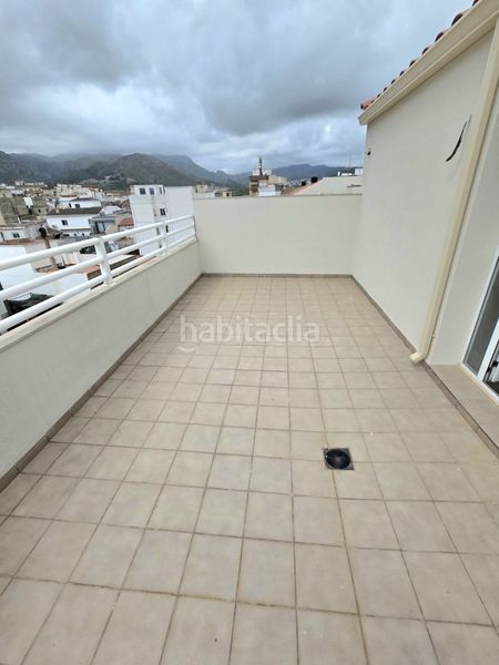 Foto 169f9c47-d290-4043-bf0a-885287c9cf1a. Àtic a Pego