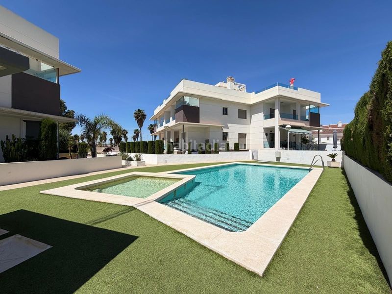 Foto 89402a1f-607d-4043-93f2-4f666aa726fa. Casa amb piscina a Rojales
