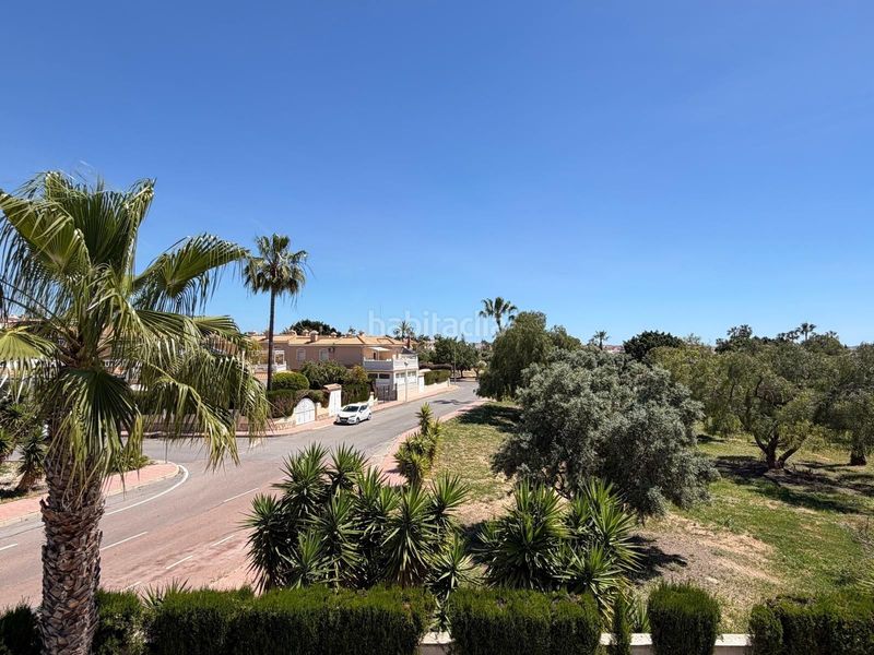 Foto c935eb71-4f4f-461f-9c2b-ef279e0abab2. Casa amb piscina a Rojales