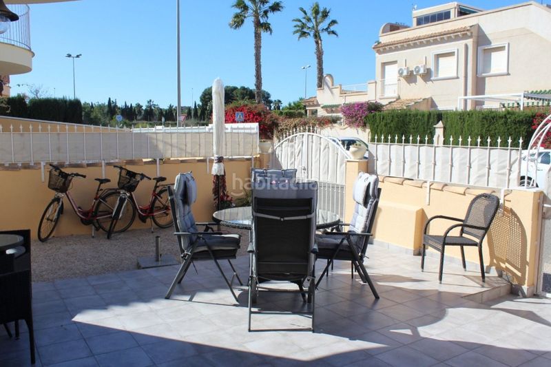 Foto 223ba9e6-ec9d-463c-b3d2-9a79317df034. Casa adossada amb piscina a Los Almendros Orihuela