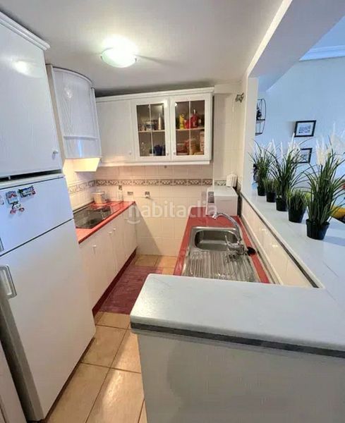 Foto 3723d4d6-8845-4015-9228-daebff069e3a. Apartament amb piscina a Aguas Nuevas Torrevieja
