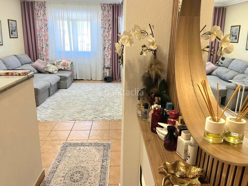 Foto b9359079-c89f-4d9e-ab7b-520ee6753375. Apartament amb piscina a Aguas Nuevas Torrevieja