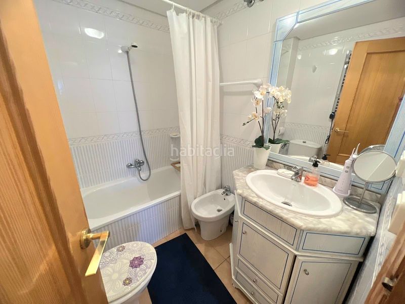 Foto cb1f2567-0a69-4a9e-a2f3-654d344ba160. Apartament amb piscina a Aguas Nuevas Torrevieja
