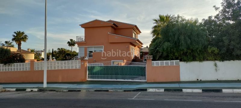 Foto ed98946a-8735-4612-8c2d-3743d442175f. Casa amb piscina a Canuta Calp