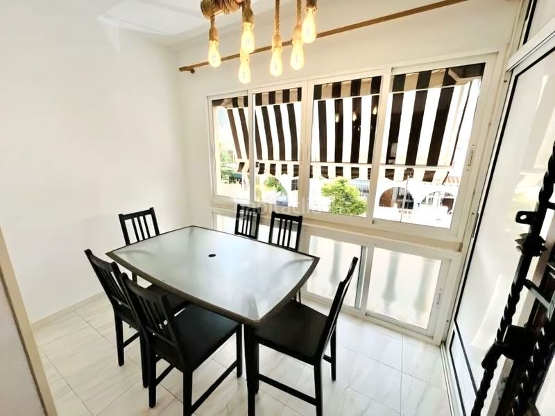 Foto 7634e87d-0b4d-4bd4-a8ce-3d012df0f482. Duplex in Zona Playa de los Locos Torrevieja