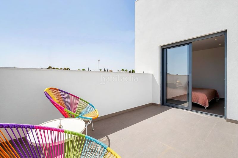Foto d8a4c388-0cd5-4bdd-a444-e8c3c367fa2c. Casa amb piscina a Rojales