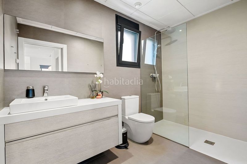 Foto eff568f5-98b5-4b57-809b-6f695cd64496. Casa amb piscina a Rojales