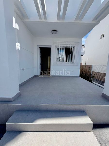 Foto 708ba465-bf9c-4b19-bf8e-f4f3c1b93763. Casa amb piscina a San Fulgencio