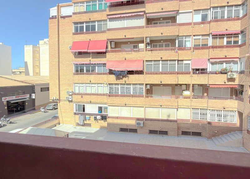 Foto afa18d22-a92c-45a4-8809-2d92fdeb960c. Apartament amb piscina a El Molino Torrevieja