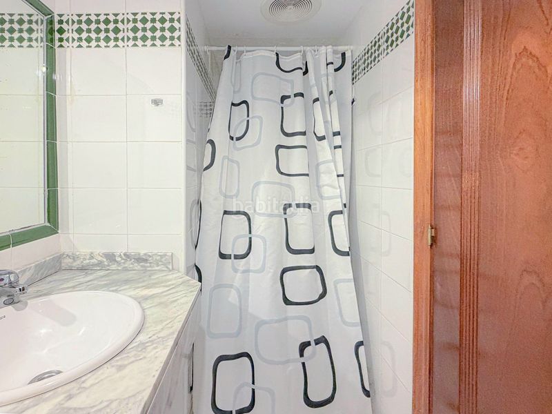 Foto 1d9efbfb-5ddc-4eb2-a060-bba211505a6e. Apartament amb piscina a Zona Playa de los Locos Torrevieja
