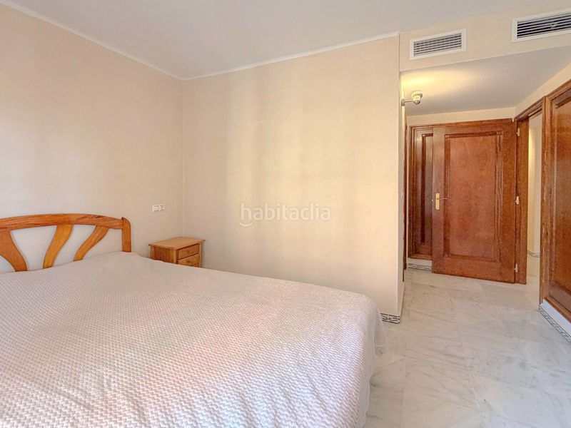 Foto 80ec1912-12d7-49d5-b832-363ca95e6f7e. Apartament amb piscina a Zona Playa de los Locos Torrevieja
