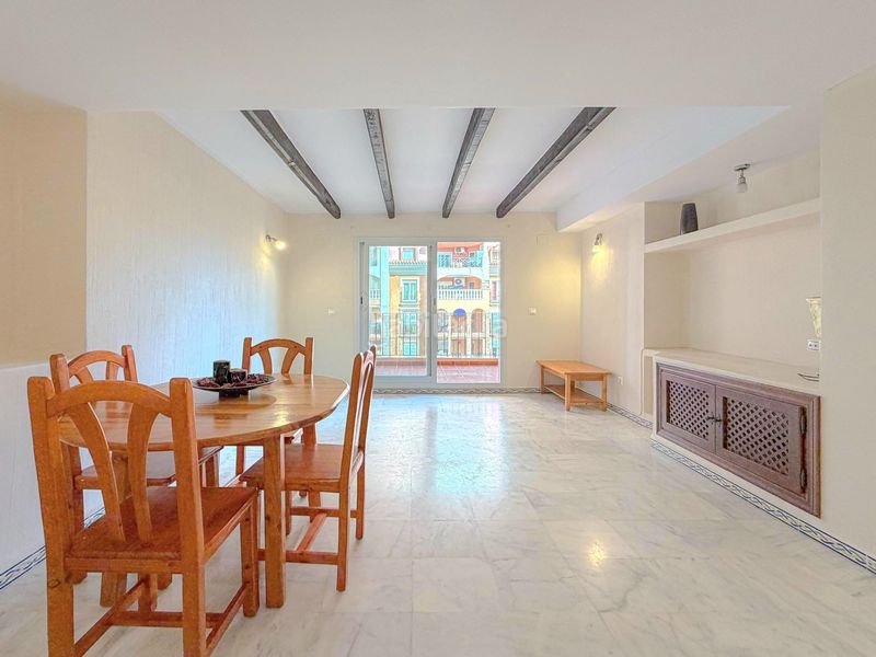 Foto c747e173-7db1-4d56-a661-580526dd26ac. Apartament amb piscina a Zona Playa de los Locos Torrevieja