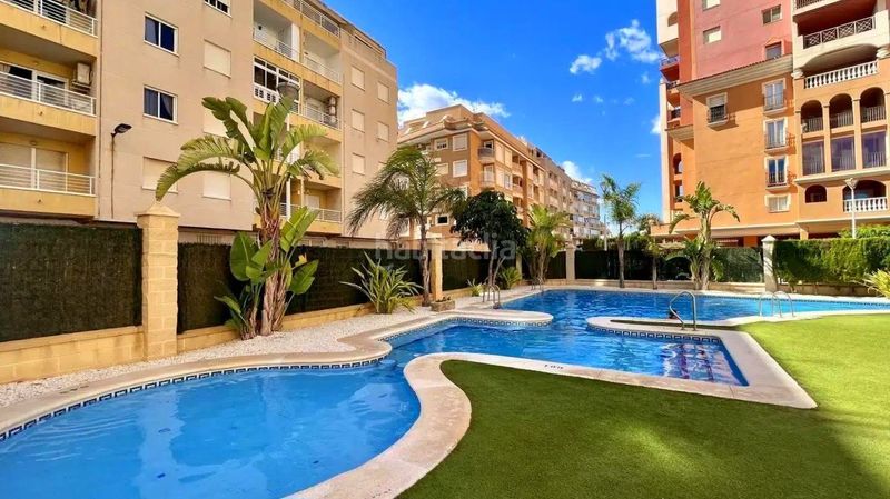 Foto fa925c82-f003-4fea-be50-e965e4bfdbeb. Apartament amb piscina a Zona Playa de los Locos Torrevieja