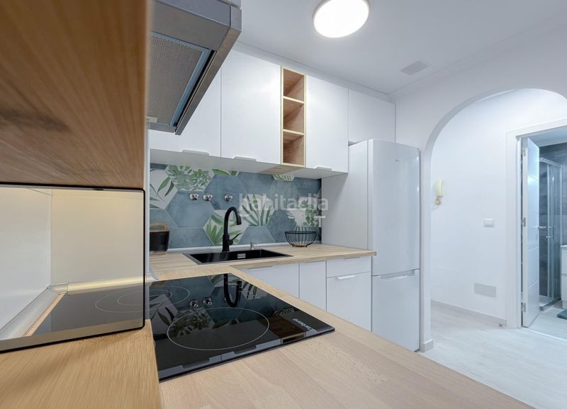 Foto 8542449d-9c05-4d2c-9752-4255689fb6dc. Apartament amb piscina a Antonio Machado Torrevieja