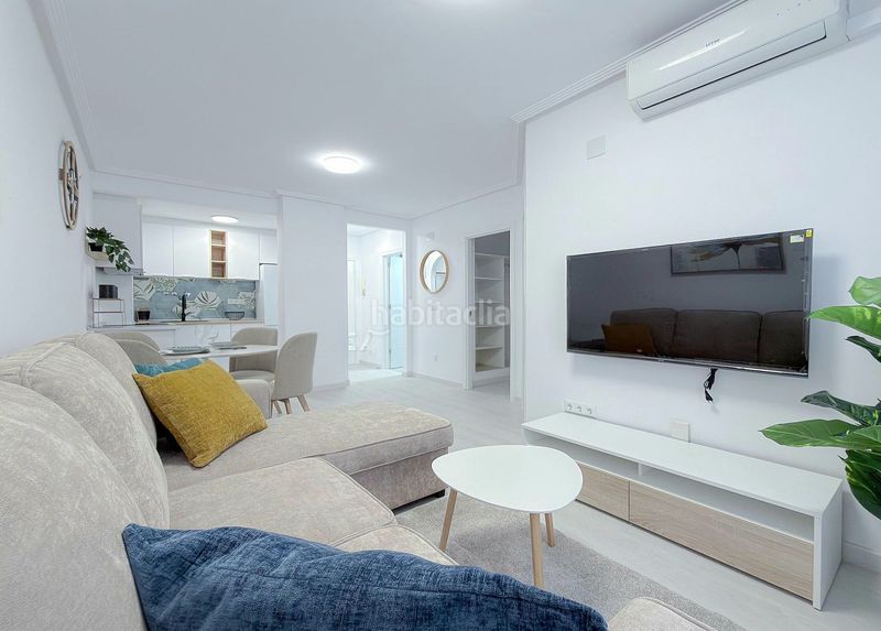 Foto dfb96786-4fc4-4662-b941-d5dc4739f404. Apartament amb piscina a Antonio Machado Torrevieja
