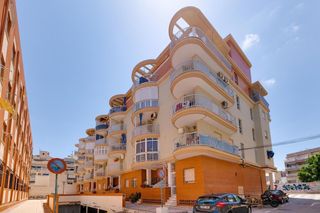 Àtic a Gaspar Perelló. Ático de una habitación en la zona de la mata, torrevieja. terra