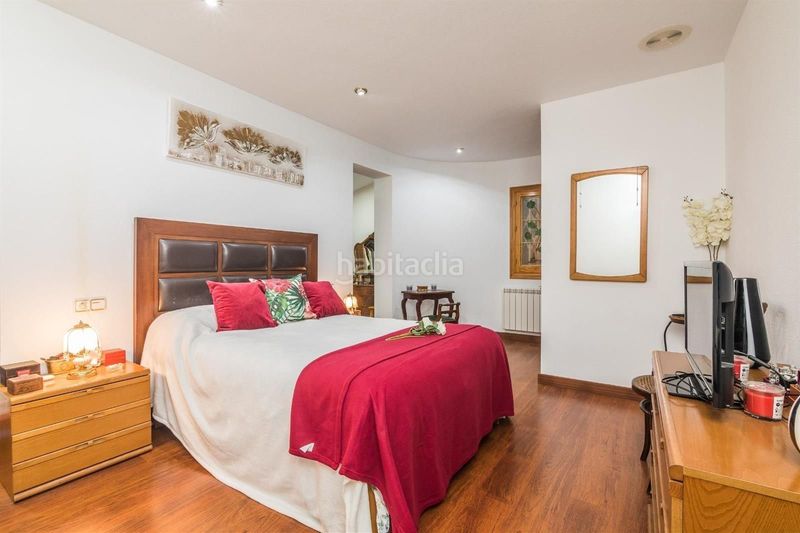 Foto 62dab286-b4d7-495d-b8ea-fab180450a82. Casa con piscina in Sector V Elche / Elx