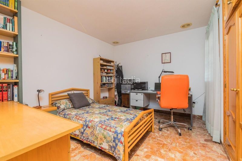 Foto bb2f0250-2592-487a-98f0-c2edb5347335. Casa con riscaldamento piscina in Sector V Elche / Elx
