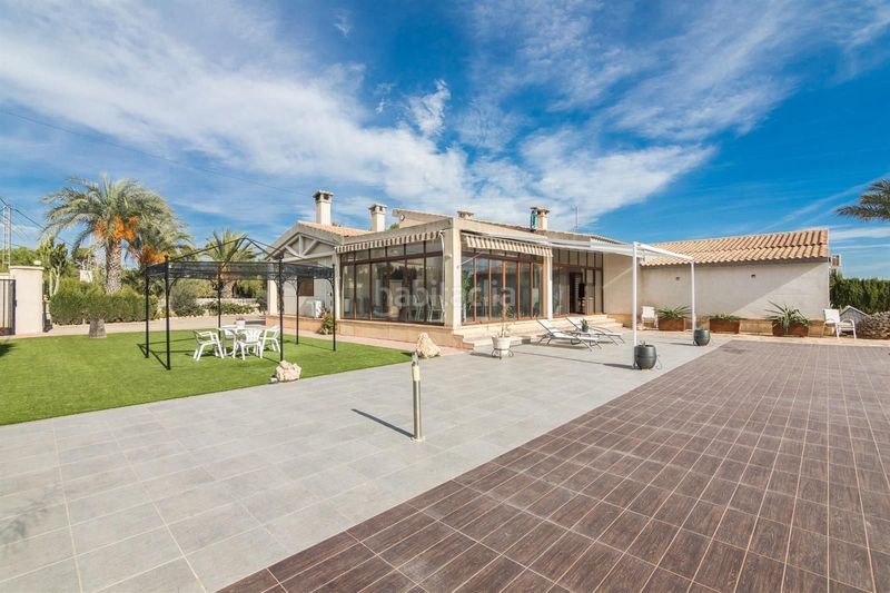 Foto d8e6ae7b-aff3-42bb-bfba-8580b13c0b25. Casa con riscaldamento piscina in Sector V Elche / Elx
