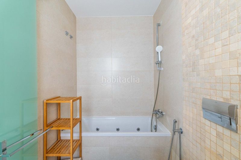 Foto edf2a08b-7d7b-4211-8090-28556c2f3bd4. Xalet amb piscina a Rojales