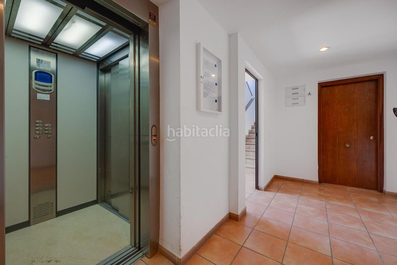 Foto 080b120c-3d66-4f3e-8103-e4c0eeb08a31. Apartament amb piscina a Punta Prima Torrevieja