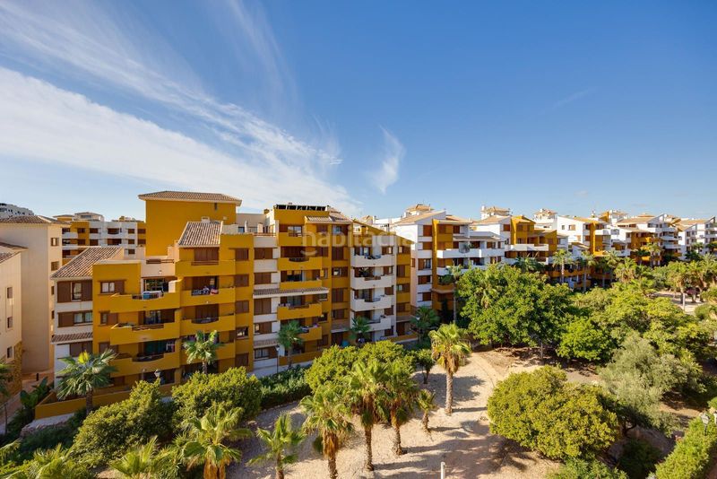 Foto 3a76c322-0d88-4f2a-ab2e-25505cd06b4d. Apartament amb piscina a Punta Prima Torrevieja