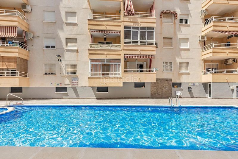 Foto edd9b67f-ea96-4c2b-ace3-1b83bb54d7ab. Àtic amb piscina a Antonio Machado Torrevieja