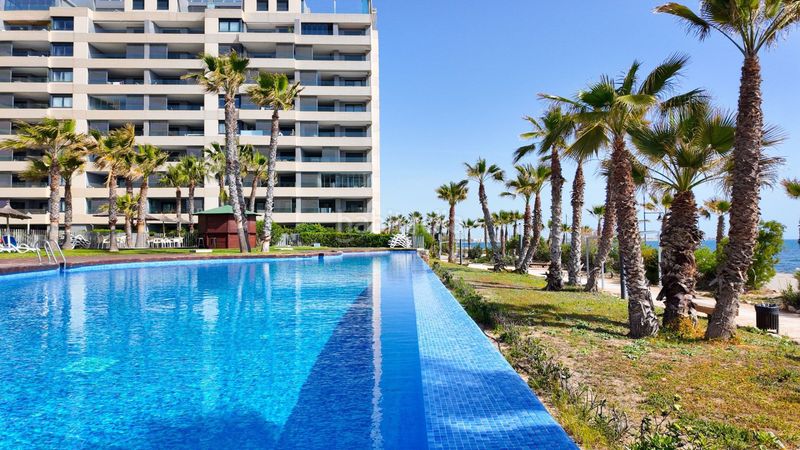 Foto 8f033248-721e-4934-90bb-3278d0cf768a. Apartament a Punta Prima Torrevieja