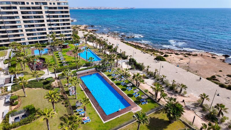 Foto eacbe159-912e-41d7-b936-21d8a0770bf2. Apartament a Punta Prima Torrevieja