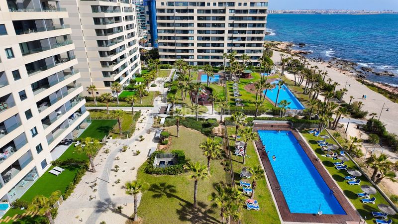 Foto f4be1eb9-938d-4bea-bee8-0e80eb136bfd. Apartament a Punta Prima Torrevieja