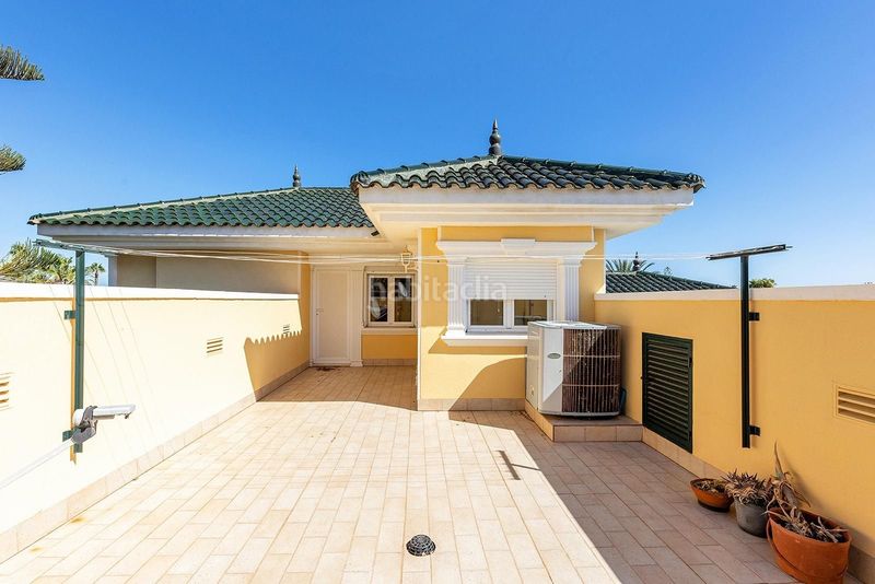 Foto f382d3ee-50ab-46f4-bf17-2f12456c8aa8. Casa en Zona Carrefour - Urbanizaciones Torrevieja