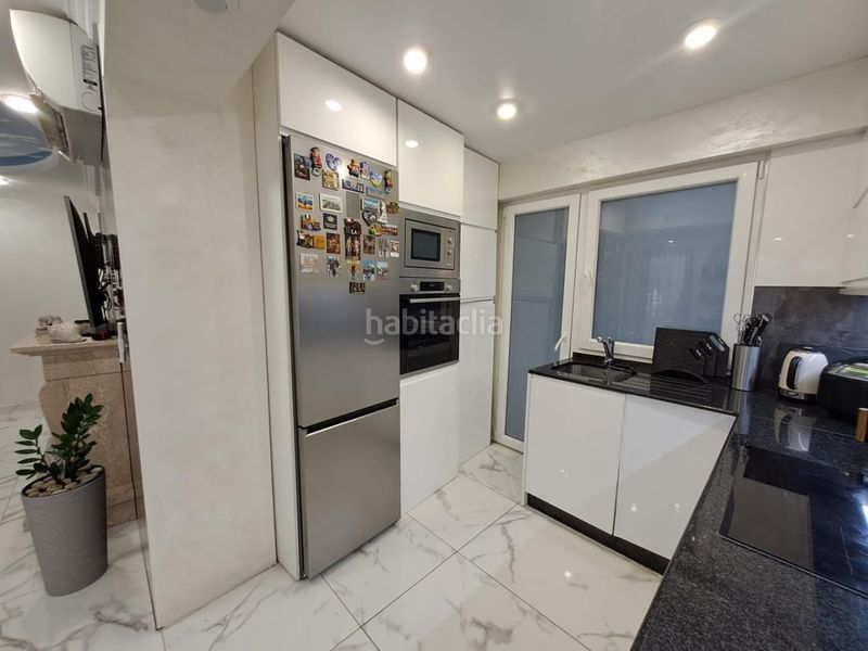 Foto d8cd2c0f-6e2d-40be-9a8c-27c8d6da4a6c. Apartament a Las Piscinas Naturales Torrevieja