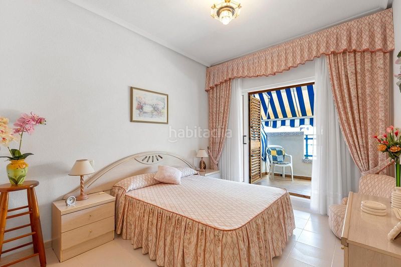 Foto 5e72c84f-e6ce-4660-b63d-f28aaf3d3342. Casa adossada amb piscina a Cañada del Molino Torrevieja