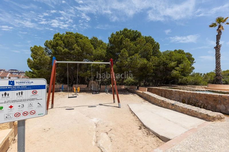 Foto ae8f825c-12a3-481a-b4ba-7e7c93372458. Casa adossada amb piscina a Cañada del Molino Torrevieja
