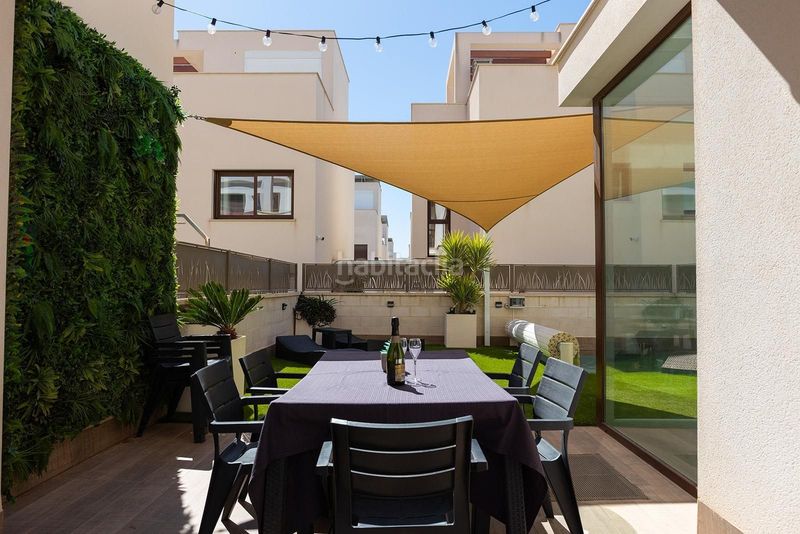 Foto 8a71096d-2656-4783-bd1a-45600d8a90d0. Casa amb piscina a Pueblo Bravo Rojales