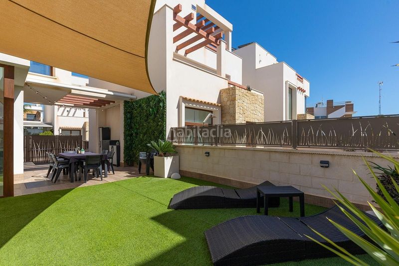 Foto c5f7e625-4573-4a06-a2d4-a1fa3a57ef65. Casa amb piscina a Pueblo Bravo Rojales