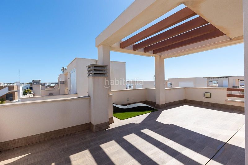 Foto e1af348a-3fd3-4829-a97d-501c5906935f. Casa amb piscina a Pueblo Bravo Rojales