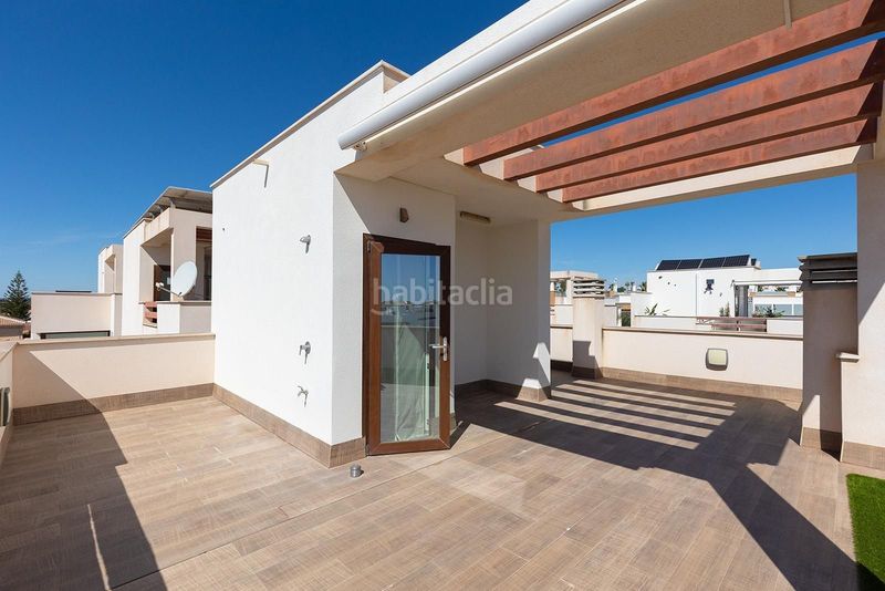 Foto edc359eb-655e-4056-aa8e-8f9aaaba95f1. Casa amb piscina a Pueblo Bravo Rojales