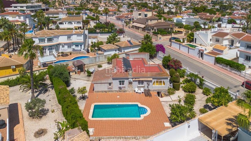 Foto 9488b6be-b8b2-4217-ac8d-d3cb7084c86e. Casa amb piscina a Centro de la Ciudad Quesada Rojales