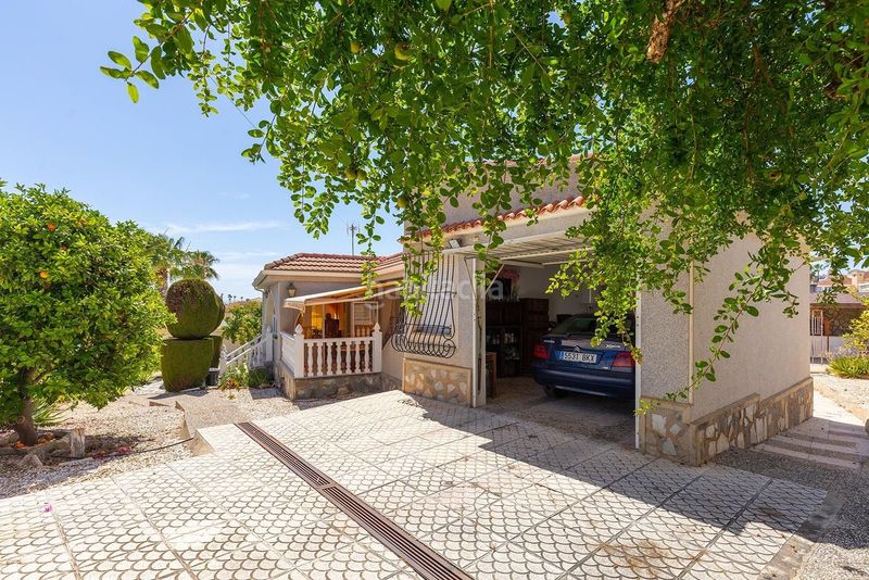 Foto fc68ab68-e0fb-472b-a7d0-245fb4676186. Casa amb piscina a Centro de la Ciudad Quesada Rojales
