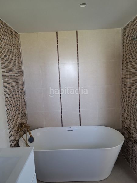 Foto a1629ff7-abdc-4797-8e5d-7850a97c4c65. Xalet amb piscina a balcón de Finestrat-terra marina Finestrat