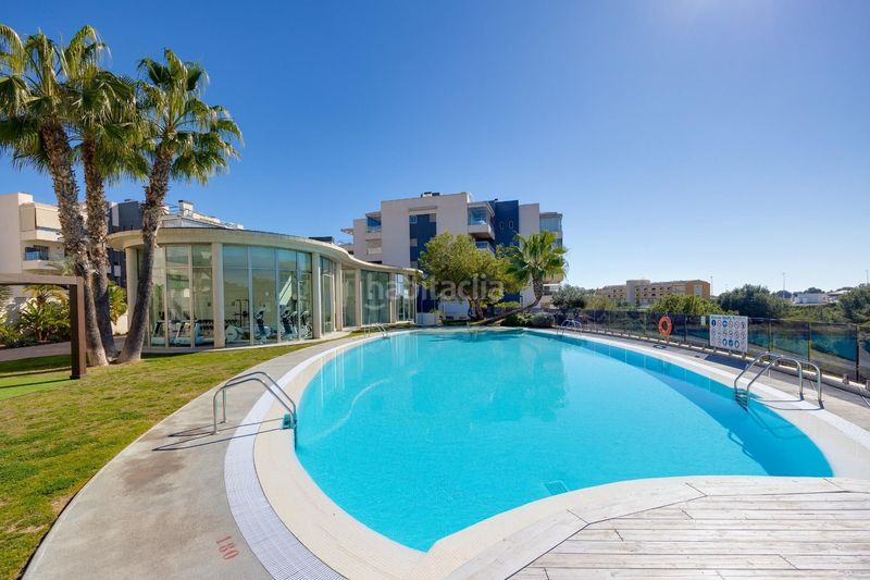 Foto 05cc2339-a7a6-487b-bd57-9804ea6891b7. Apartament amb piscina a Villamartín-Las Filipinas Orihuela