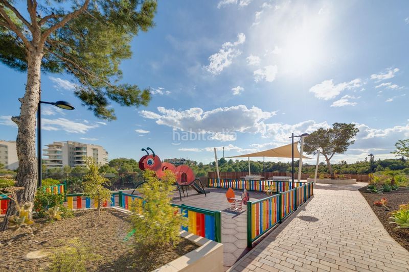 Foto 06421d65-fd2e-4b2c-aff4-2ebee09d50a3. Apartament amb piscina a Villamartín-Las Filipinas Orihuela