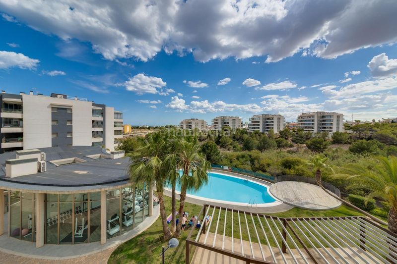 Foto 12a6a768-98c0-451f-b8c0-c884e78d2cc1. Apartament amb piscina a Villamartín-Las Filipinas Orihuela