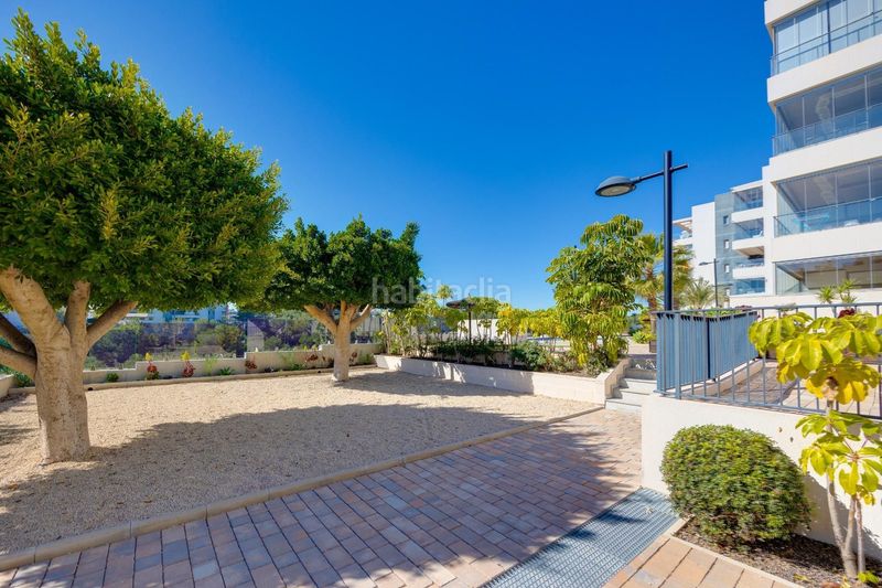 Foto e3a8830a-be2f-41c9-acf5-f8e98508f6e1. Apartament amb piscina a Villamartín-Las Filipinas Orihuela