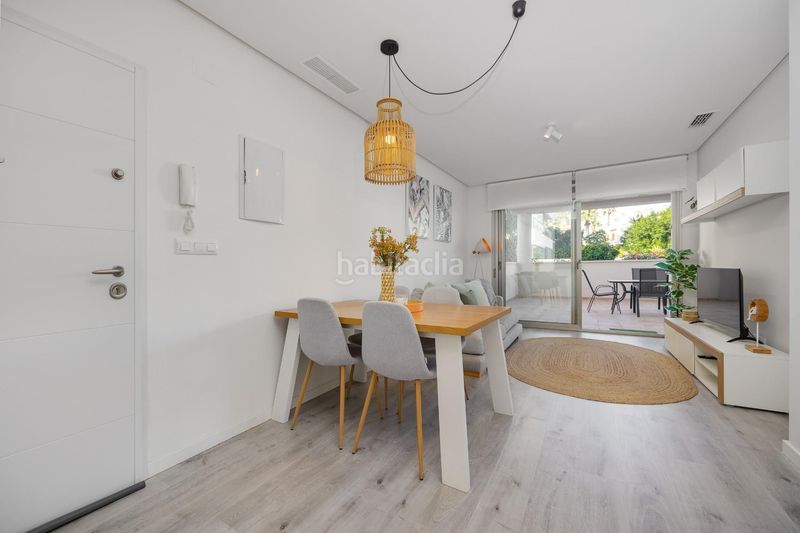 Foto eb498709-08d0-4eca-b4e8-dbd5df429049. Apartament amb piscina a Villamartín-Las Filipinas Orihuela