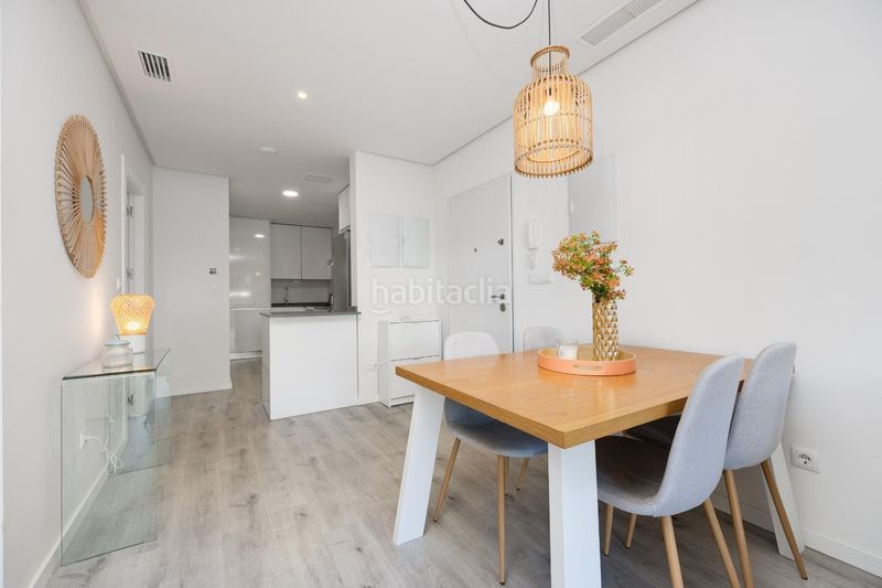 Foto fdb5ac42-48e3-4292-b781-e5982c58b18b. Apartament amb piscina a Villamartín-Las Filipinas Orihuela